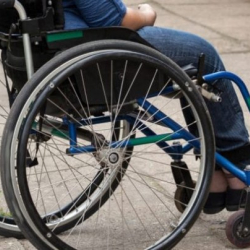 В Кыргызстане персональные ассистенты освобождены от самостоятельного приобретения страхового полиса