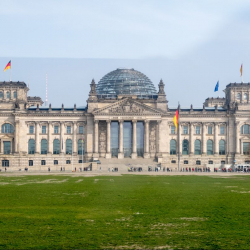 Министр Жээнбек Кулубаев Берлинде өтө турган Борбордук Азия өлкөлөрүнүн жана Германиянын тышкы саясат ведомстволорунун жолугушуусуна катышат