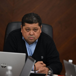 Жергиликтүү кеңештердин бир катар депутаттарынын ыйгарым укуктары мөөнөтүнөн мурда токтотулганы кабарланды