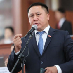 Зулушев: Мамлекеттик кызмат – түбөлүктүү орун эмес, мындан трагедия жасоонун кереги жок