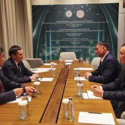 Министры транспорта Кыргызстана и Узбекистана обсудили сотрудничество