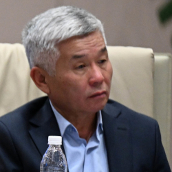 Бектур Зулпиев президенттин кеңешчиси кызматынан бошотулду