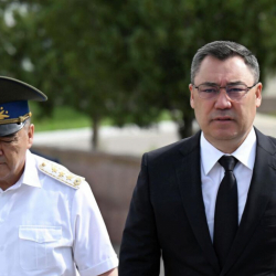 Садыр Жапаров: Мамлекеттин кызыкчылыгы мансаптан да, достуктан да жогору турат