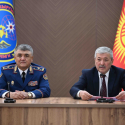 Урматбек Шамырканов Өзгөчө кырдаалдар министрлигинин жамаатына тааныштырылды