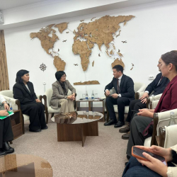 Эл аралык билим берүү программалары коллежи Бишкектеги окуу жайлар менен кызматташат