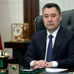 Конституциялык сот президенттин сунуштамасын кароого киришти