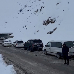 Кар көчкү түшүп жабылган Бишкек-Ош жолу ачылды