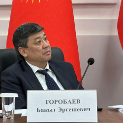Бакыт Торобаев Баткен облусунда 2025-жылга карата социалдык-экономикалык өнүгүүнүн жыйынтыгын чыгарып, жаңы милдеттерди аныктады