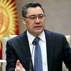 Президент  күч түзүмдөрүнө эскертүү берди