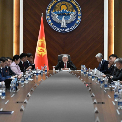 МинКаб башчысы министрлерге оозеки эскертүүлөрдү берип, бир катар жаңы тапшырмаларды койду