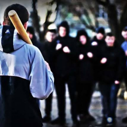 Бишкекте окуучулардын массалык мушташуусу катталды