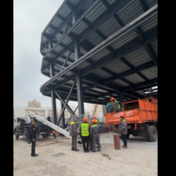 ВИДЕО - ЦУМдун жанындагы металл конструкцияларды демонтаждоо башталды