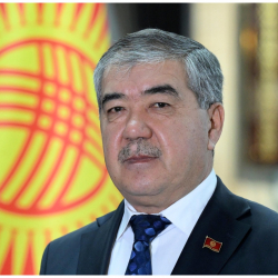 Жогорку Кеңештин мурдагы депутаты Кундузбек Сулайманов депутаттык мандатын тапшыргандан кийин шайлоочуларына кайрылуу жасады