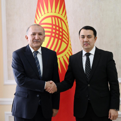 Марлен Маматалиев Өзбекстандын элчиси Саидикрам Ниязходжаевди кабыл алды