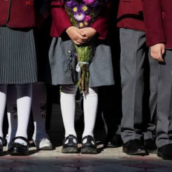 Бекешев мектеп формасын өзгөртүүнү сунуштады