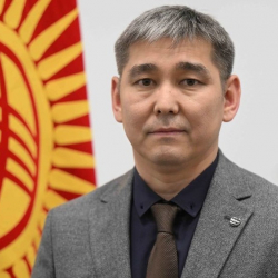 Дамирбек Осмонов назначен министром здравоохранения