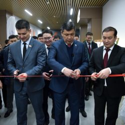 ФОТО - Мэрия Бишкека предоставила офисное помещение Молодежному движению Кыргызстана в здании «Жаштык Арена»