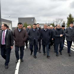 СҮРӨТ - Губернаторлор, мэрлер жана акимдер таштандыдан электр энергиясын өндүрүүчү заводко барышты