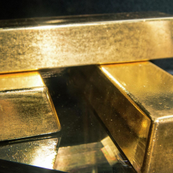 Жапаров: Акыркы төрт жылда “Кумтөрдүн” өндүрүшүнөн түшкөн жалпы киреше $5 млрд жетти