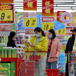 Ключевые розничные предприятия Китая зафиксировали рост среднесуточных продаж на 24% во время каникул по сулчаю праздника Весны