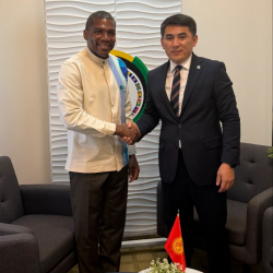 СҮРӨТ - Кайрат Турсункулов Кариб бассейни өлкөлөрүнүн лидерлери жана тышкы саясат ведомстволорунун башчылары менен бир катар эки тараптуу жолугушууларды өткөрдү