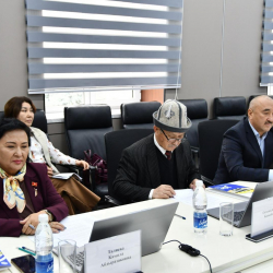 СҮРӨТ - Камила Талиева Ж.Баласагын атындагы Кыргыз улуттук университетин өнүктүрүү маселелерин талкуулаган жыйынга катышты