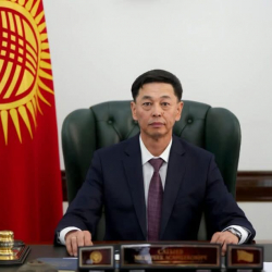 Медербек Сатыев 1-март КРнын Адвокаттар күнү менен куттуктады