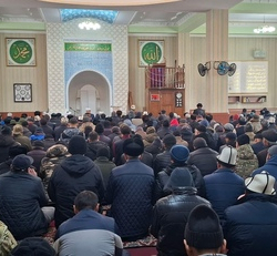 Жакынкы Чыгыштагы кырдаал: Өлкөдөгү мечиттерде тынчтык үчүн дуба кылынды