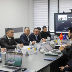 КР ӨКМ менен АБР өлкөдөгү жер көчкү коркунучун азайтуу долбоорун талкуулашты