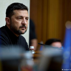 “Өлө албай жатып өлөң айтканда”. Зеленский Жакынкы Чыгыш өлкөлөрүнө жардам көрсөтүүнү сунуштады