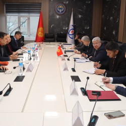 Министр энергетики Т. Ибраев встретился с генеральным директором компании «Blue Networks» Но Сун Ёном