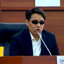 Дастан Бекешов: Алгач айдоочуларды эмес, инспекторлорду текшерүү керек