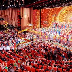 В Китае стартовал гала-концерт CMG по случаю праздника Фонарей