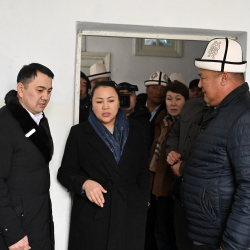 Төрага Марлен Маматалиев Талас айылындагы ооруканадан кабар алды