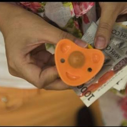 Президент 3 жашка чейинки балдар үчүн жаңы мамлекеттик жөлөкпул киргизүү жөнүндө Жарлыкка кол койду