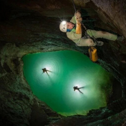 Дүйнөдөгү эң терең Абхазия үңкүрүнүн 2212 метр тереңдигинен окумуштуулар эмнени табышты?