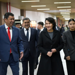 ФОТОРЕПОРТАЖ - Бишкекте Аялдардын эл аралык күнүнө арналган ири иш-чара өттү