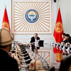 СҮРӨТ - Төрага Марлен Маматалиев спорт тармагына тиешелүү мыйзамдык базаны чыңдоо боюнча кеңешме өткөрдү