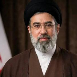 Иран официально объявил: сын Хаменеи избран верховным лидером