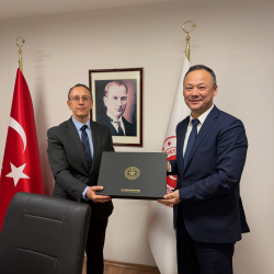 Руслан Казакбаев Түркиянын Тышкы иштер министрлигинин саясий иштер боюнча башкы директору менен жолугушту