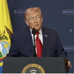 Трамп Иран менен согуш аягына чыгып баратканын айтты