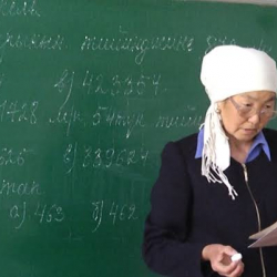 1-апрелден тарта мугалимдердин айлыгы 100 пайызга жогорулайт