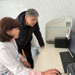 Министр здравоохранения ознакомился с работой ЦОВП Иссык-Кульского района и строительством новых медицинских объектов