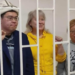 Түрмөдө отурган Ирина Карамушкина президенттен ырайым сурады