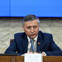 Депутат Нурланбек Азыгалиев мандатын тапшыруу боюнча арыз жазды