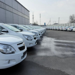 В Бишкеке учреждениям культуры будут переданы 117 служебных автомобилей