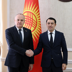 Төрага Марлен Маматалиев Беларусь Республикасынын элчиси Сергей Молуновду кабыл алды