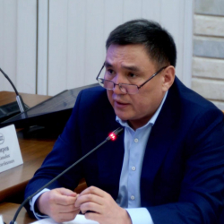 Тармактык комитет «Мамлекеттик сатып алуулар жөнүндө» мыйзамга киргизилип жаткан өзгөртүүлөрдү биринчи окууда колдоду