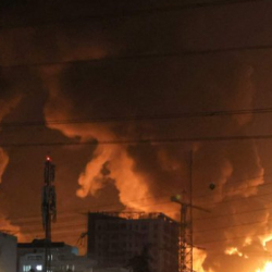 АКШ Ормуз кысыгынын жанындагы Ирандын ракеталык объектилерине сокку урду