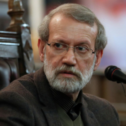 Иран Ларижанинин өлүмү үчүн өч алуу максатында Израилге каршы жаңы чабуулдарды баштады